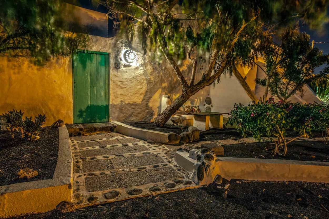 Los Lirios Hotel Rural - Adults Only Tias Luaran gambar